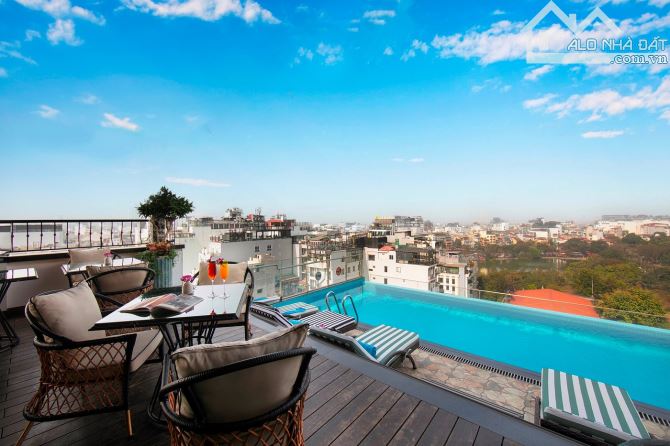 Bán khách sạn mặt phố Hàng Trống 340m2, MT 10m, Giá 398 tỷ, Doanh thu 75 Tỷ/ năm.