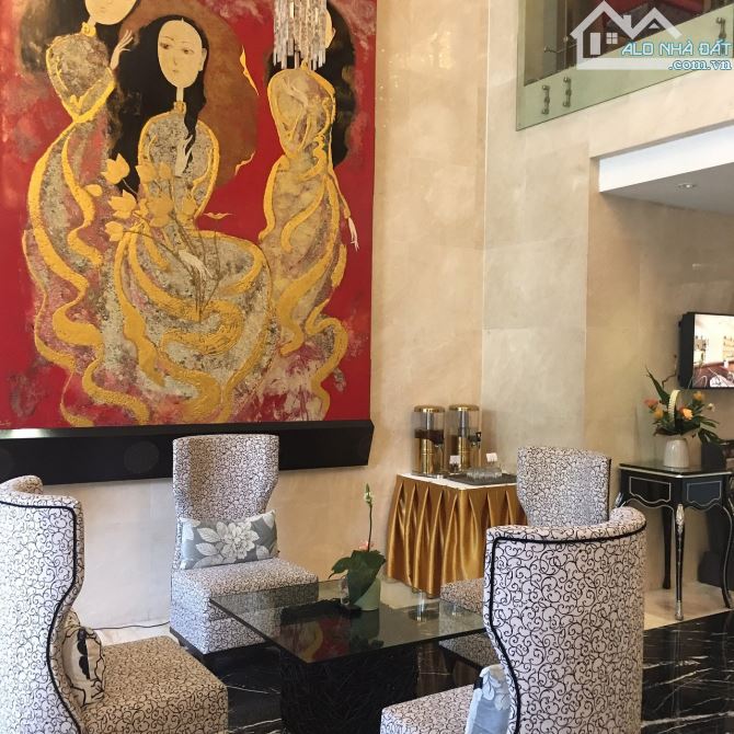 Chủ Ngộp Bank Giảm 50 tỷ - còn 1116 tỷ - khách sạn Hàng Trống - 385m2- Doanh Thu 82 tỷ/năm