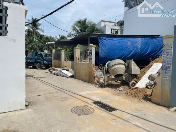 CẦN BÁN LÔ ĐẤT HẺM CẦU DỨA PHÚ NÔNG GẦN VĐT GIÁ 2,4 TỶ - 3