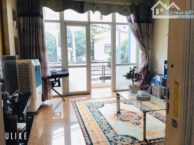 Giảm sốc gần 2 tỷ nhà mặt ngõ Hoàng Quốc Việt Cầu Giấy, ô tô, ngõ thông, 60m, 4T, MT4.5m. - 2