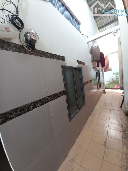 DÃY TRỌ MẸ SUỐT – Ô TÔ ĐỖ CỬA – SAU LƯNG ĐH SƯ PHẠM & TÔN ĐỨC THẮNG - LCU224 - 2