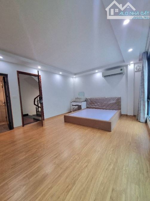 Chính chủ bán nhà phân lô 2 Ô TÔ tránh, Mặt ngõ Kinh Doanh, 42m2 x 4T, Sổ đỏ vuông đẹp - 2