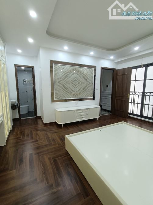 BÁN CĂN NHÀ SIÊU ĐẸP Ở PHỐ MINH KHAI HÀ NỘI VỚI GIÁ 9.85tỷ - 2