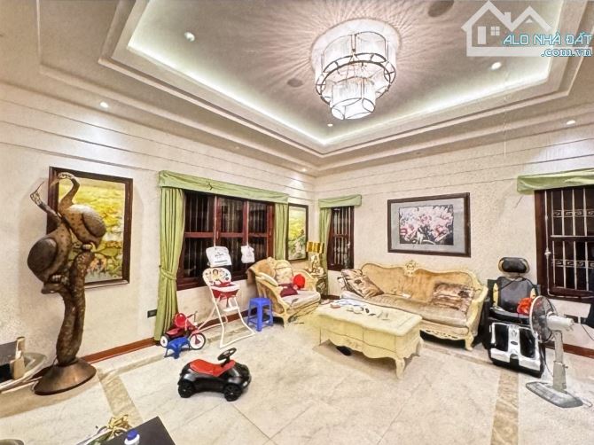 TRẦN CUNG - Siêu phẩm lô góc 135m2 4 tầng MT 12m 2 thoáng - Ngõ thông ô tô tránh - 43tỷ - 2