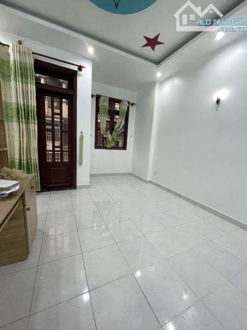 BÁN NHÀ HẺM Ô TÔ ĐỘC LẬP - 70M2(4.2❌️16.5), TRỆT, LẦU KIÊN CỐ NHỈNH 5 TỶ - 2