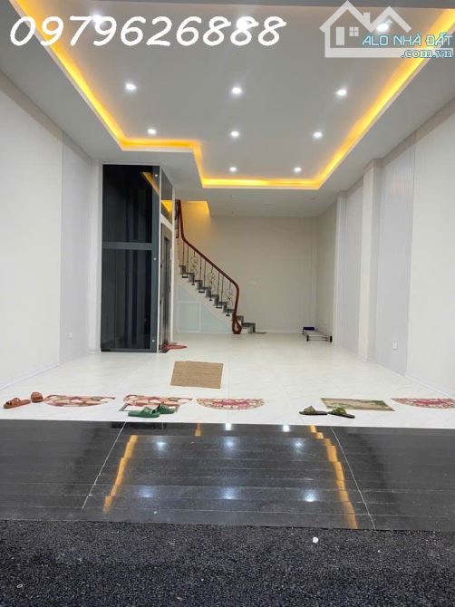 PHÂN LÔ KHU VIP NHẤT THANH XUÂN, GARA Ô TÔ, 6 TẦNG THANG MÁY NHẬP KHẨU. KINH DOANH ĐỈNH - 2