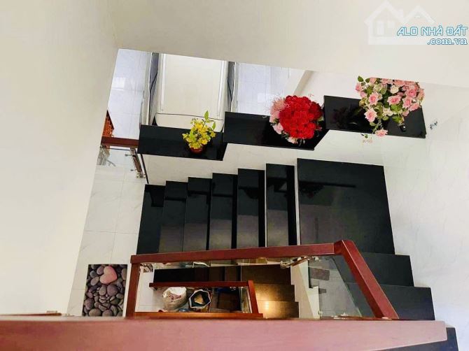 64M2, KHU ĐỒNG BỘ 6M, CỐNG LỞ, TÂN BÌNH, 3 TẦNG, 6 TỶ NHỈNH - 2