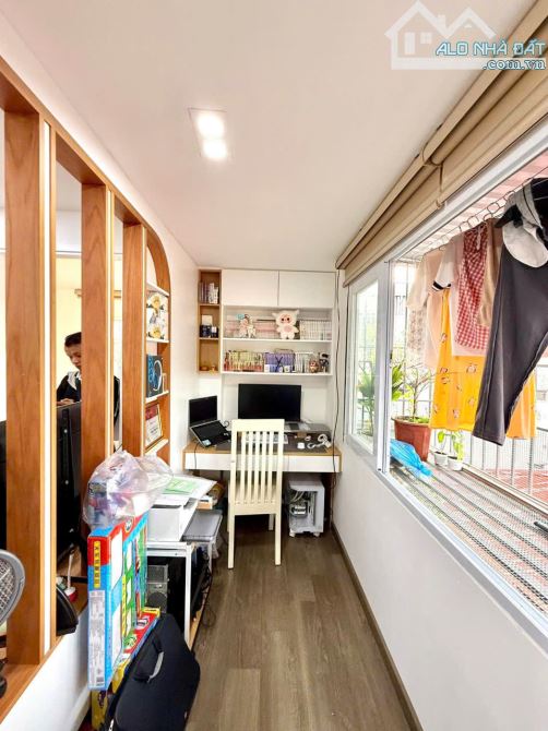 PHƯƠNG MAI - NHÀ ĐẸP  - LÔ GÓC 2 THOÁNG - VIEW SÂN CHƠI - 2 NGỦ, 50 m , tầng 5, mt 4 m, - 2