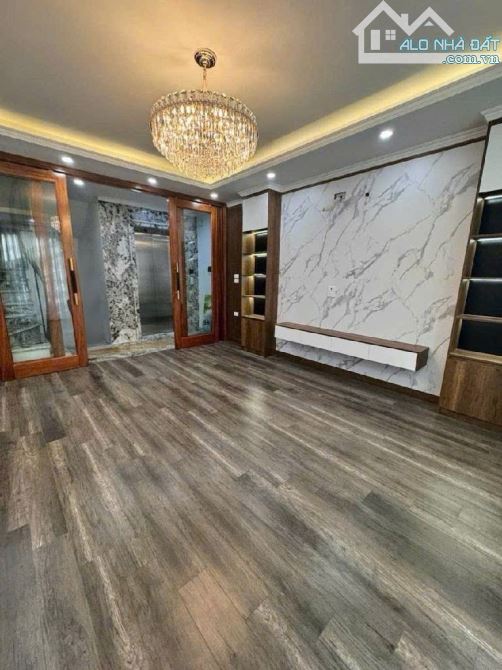 TUYỆT TÁC-TÂY HỒ - MẶT NGÕ -THUỴ KHUÊ- Ô TÔ ĐỖ - DÂN XÂY-THANG MÁY- VIEW HỒ TÂY -FULL NỘI - 2