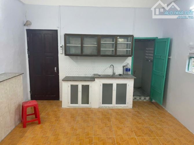 Bán căn hộ 2 tầng  DTSD 66m2 MT Lê Văn Sỹ, Phường 1, Tân Bình, Giá nhỉnh 2 tỷ TL - 2