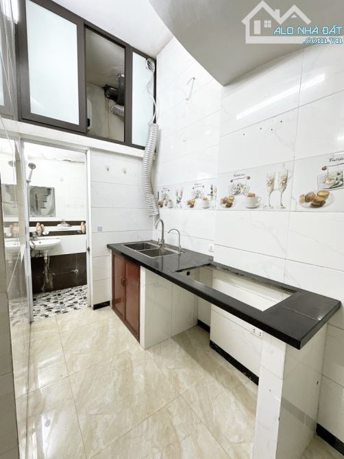PHỐ HỒNG MAI_HAI BÀ TRƯNG: 3,5 TẦNG_LÔ GÓC _ 2 MẶT THOÁNG_ MẶT TIỀN 4,7M_ GIÁ CHỈ 3 Tỷ 65 - 2