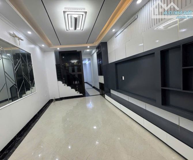 Nhà đẹp Tây hồ, ba bước ra chợ hoa Quảng Bá, hiếm trong khu vực - 1