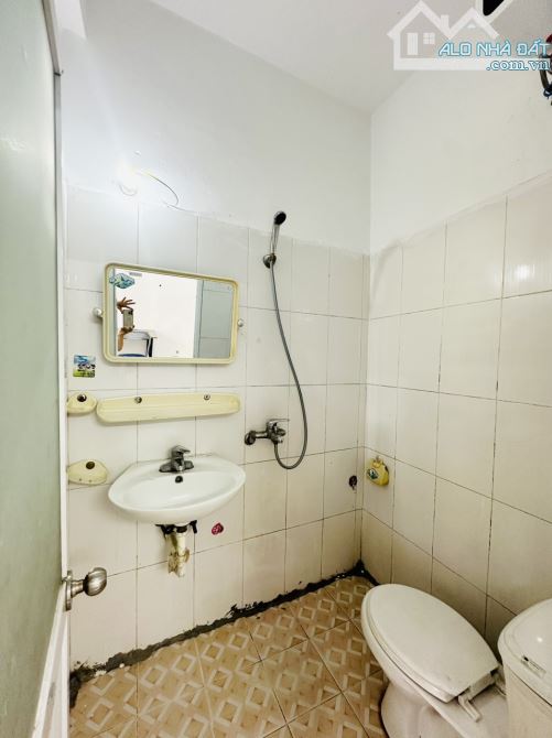 Cho thuê phòng trọ Trần Thái Tông 3,5 kk, thang máy gần Học Viện Báo Chí, ĐH Quốc Gia. - 2