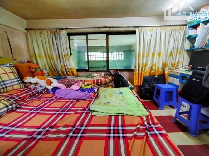 MẶT T.IỀN NGUYỄN TRÃI QUẬN 5 - 64M2 - 2 TẦNG - TIỆN XÂY MỚI Đ.ẦU TƯ GI.Á 10.5 T.Ỷ TL - 2
