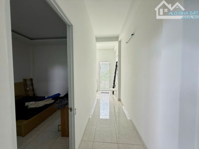 💥 Chủ nhà về Bắc cần bán lại căn nhà 2 tầng gần chợ Ga, Vĩnh Ngọc. Chỉ 3,2 tỷ TL DT 79mv - 2