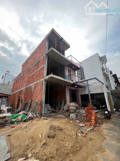 BÁN ĐẤT MÃ LÒ SÁT KHU TÊN LỬA - FULL THỔ CƯ - 100M2 CHỈ 5.8 TỶ TL - 2