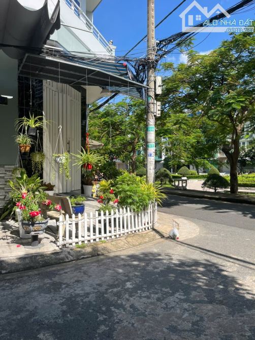 Cho thuê nhà 3 tầng MT lô góc đường 68 kdc Bình phú 2 - 2