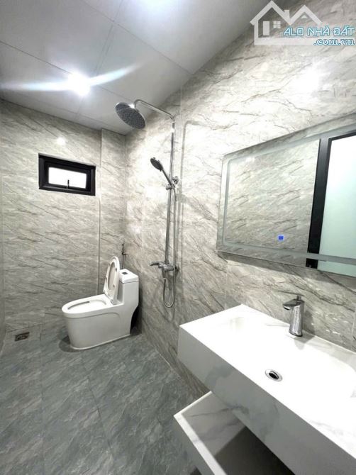 Thanh lãm 40/44m x 5 Tầng thang máy - 2