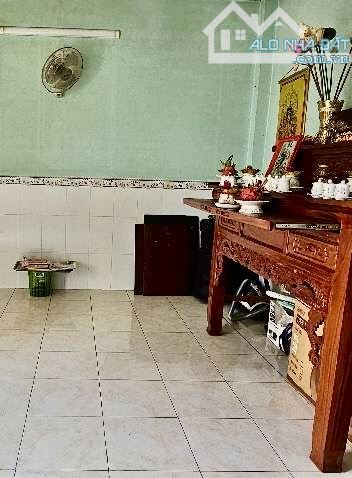Đường Lê Tấn Bê  96m2- 2 tầng. - 2