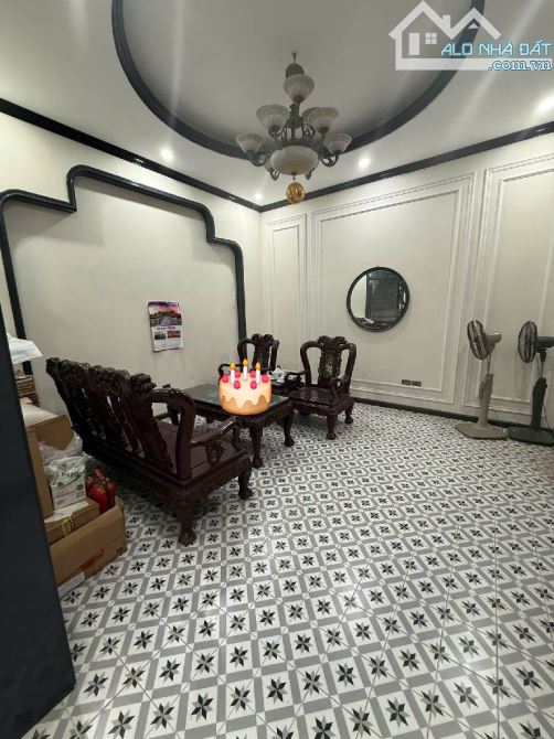 Bán nhà Tô Vĩnh Diện - Khương Trung Q Thanh Xuân 5 tầng MT4,3m - 2