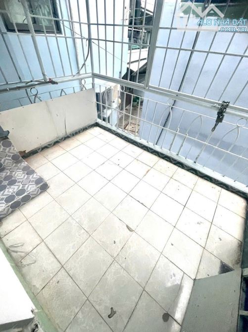 GẦN CHỢ PHÚ LÂM QUẬN 6 - 17M2 (3x6) 2 TẦNG ĐÚC ĐẸP - CHỈ 2.75 TỶ - 2