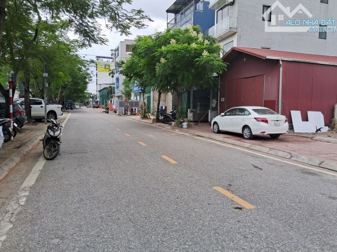 MẶT PHỐ  – VỈA HÈ RỘNG – Ô TÔ TRÁNH – ĐIỂM VÀNG KINH DOANH - 2