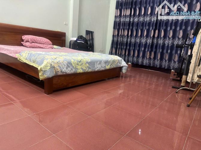 Cho thuê nhà nguyên căn Xã Đàn Ô Chợ 50m2 x 3 tầng, 3 ngủ, 3 wc. 13 triệu chốt. - 2
