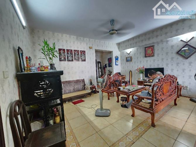 CHUNG CƯ DIỆN TÍCH RỘNG - TRUNG TÂM HOÀNG MAI - - 2