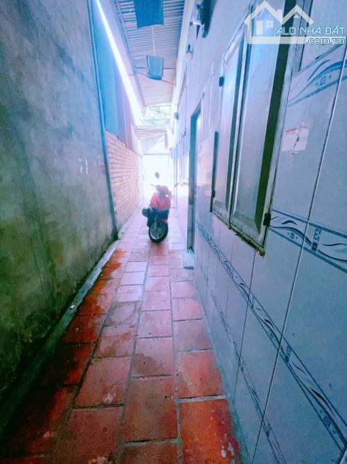 Bán đất 2 mặt tiền đường trước sau và 2 phòng trọ phường Long Bình - 2