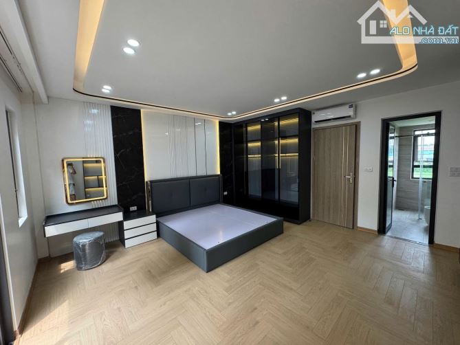 Bán nhà khu 918 phân lô quân đội 41m x 6T gara thang máy, kinh doanh hơn 13 tỷ còn tl. LH - 2
