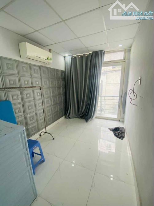 Quận 10,Lê Hồng Phong,2 tầng,dt:2,6mx10,5m,giá:4,6 tỷ - 2