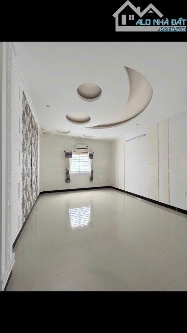 Cần bán nhà 2 lầu đường Trần Văn Ơn đã trang bị nội thất - 2