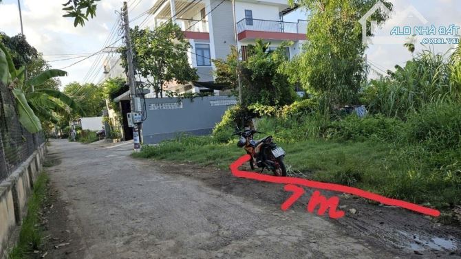 Bán 294m2 đất mặt tiền đường Bình Nhâm 74, sau công an P. Bình Nhâm giá 5 tỷ 800 - 2