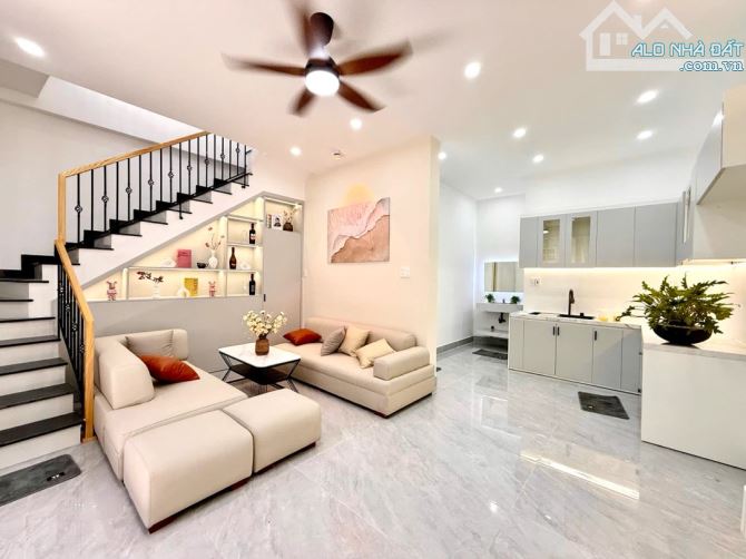 NHÀ 2 TẦNG KIỆT HẢI PHÒNG - NGAY GIỮA LÒNG TP - FULL NỘI THẤT - CHỈ 3TY XXX - 2