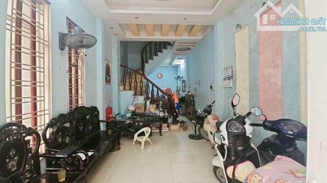 Cực phẩm hiếm có khó tìm – Nhà phố Kim Giang 62m², 4 tầng, mặt tiền 5m, ô tô đỗ cửa - 2