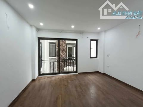 Bán Nhà Ngõ 414 Ngọc  Thụy, Long Biên, 31m2, 5 Tầng, Phân Lô, Ô TÔ,Nhỉnh 6 Tỷ - 2