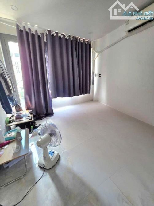 Bán nhà Mặt Tiền KD gần AEON Tân Phú, đường 6m xe tải - DT: (3x6m) x 2 tầng - 2.x tỷ - 2