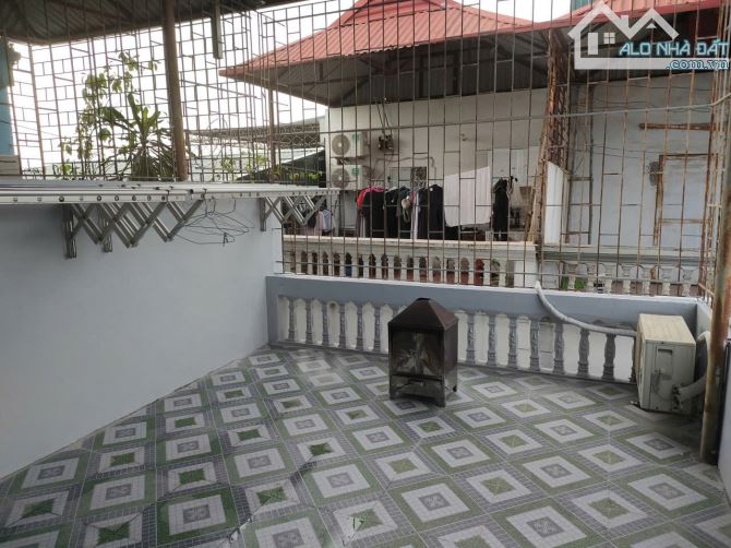 Cho thuê nhà Ngõ 7 Hưng Phúc ,Yên Sở, Hoàng Mai. DT 40m x 5 tầng giá 12tr5 - 2