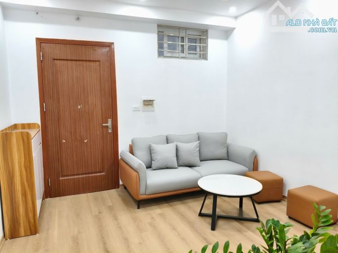 Chính chủ bán căn hộ tầng 16 tòa CT8 Chung cư Đại Thanh 42m có sổ đỏ, full NT, giá 2,55 tỷ - 3