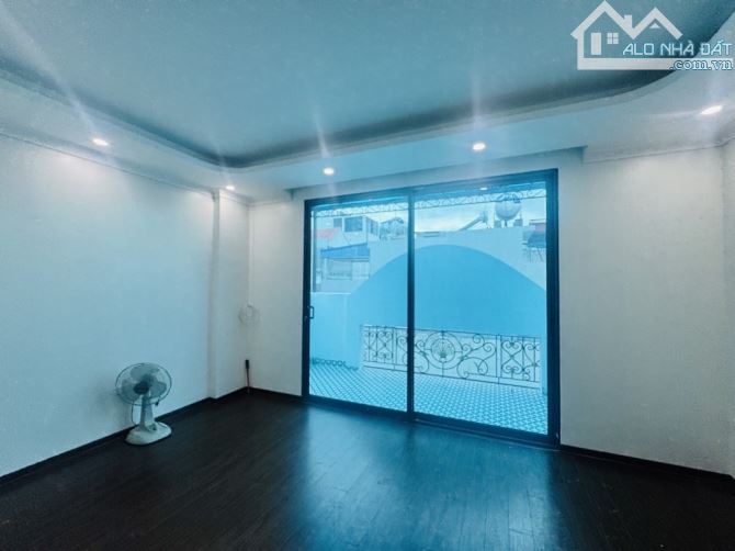 Khu TĐC X2A, nhà mới 6 tầng, thang máy, ô tô, 13 tỷ có thương lượng - 3