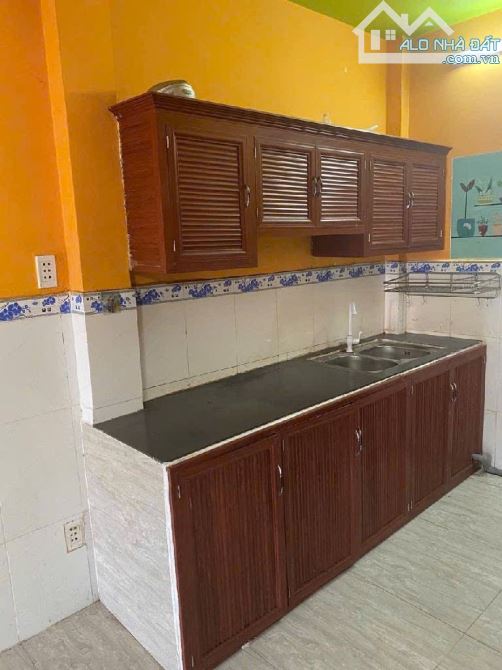 Nhà 2 tầng đường TX33 phường THẠNH XUÂN Q12.dt 64 (8mx8m) hẻm ô tô 💵 3,xtỷ .DÒNG TIỀN 8TR - 3
