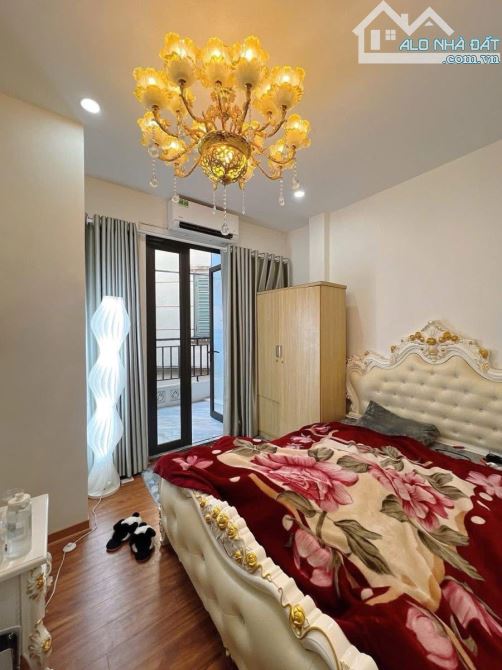 CỰC HIẾM-NHÀ ĐẸP LÔ GÓC-3 BƯỚC RA MẶT PHỐ-QUÁN THÁNH-BA ĐÌNH-CHỈ HƠN 7tỷ - 3