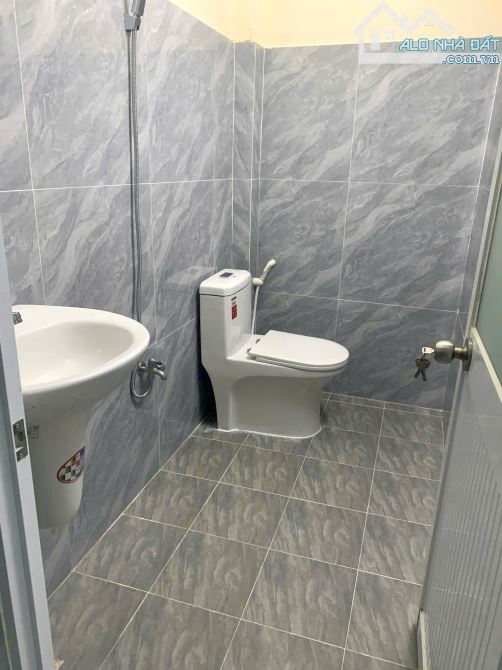 BÁN NHÀ 2 TẦNG SHR –  HẺM XE HƠI TRUNG MỸ TÂY, Q12 GẦN TÂN BÌNH GIÁ CHỈ 3,1 TỶ - 3