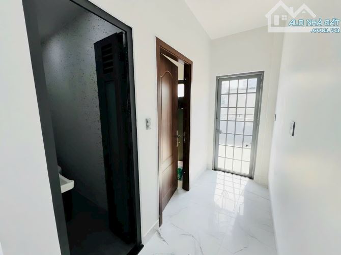 Quận Tân Phú-Nhà đẹp-Hẻm ô tô 7M-Giáp Q11-Hoà Bình-P.Hiệp Tân-70m2-4x18-3tầng-4PN - 3