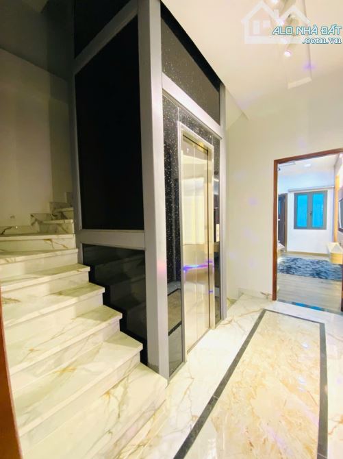 Bán Mặt tiền Hẻm 8m Thông, Gần chợ Tân Sơn, 4m x 17m, 4 Tầng, Có Thang Máy, 12 Tỷ x - 3