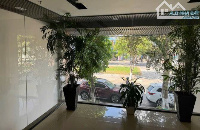 ❌❌ Cần bán - Toà Văn Phòng 7 tầng Đường Yên Thế - DT Đất : 130 m2 - Doanh thu tốt - 3