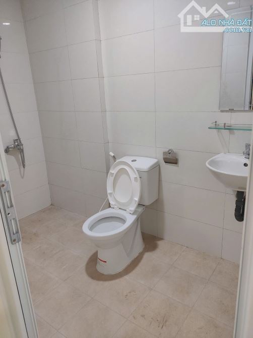 QUỸ CĂN SANG NHƯỢNG CHUNG CƯ XUÂN THUỶ LOCK C MỚI - 3