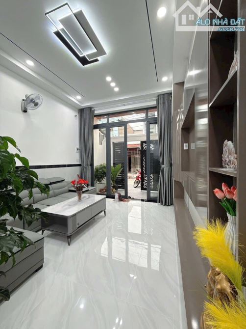 NP846 BÁN NHÀ MỚI 100% – KDC BỬU LONG (NAY PHƯỜNG TRẤN BIÊN)  • Diện tích đất: 4M x 18M tổ - 3