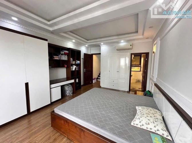 Nhỉnh 11 tỷ có nhà 6 tầng phố Sài Đồng, Vỉa hè oto tránh, Full Nội thất - 3