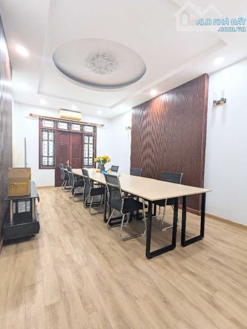 Nhỉnh 13 tỷ, Vương Thừa Vũ, lô góc, ở ô tô kinh doanh, nhà siêu đẹp, thông số vip: 42m2*5T - 3